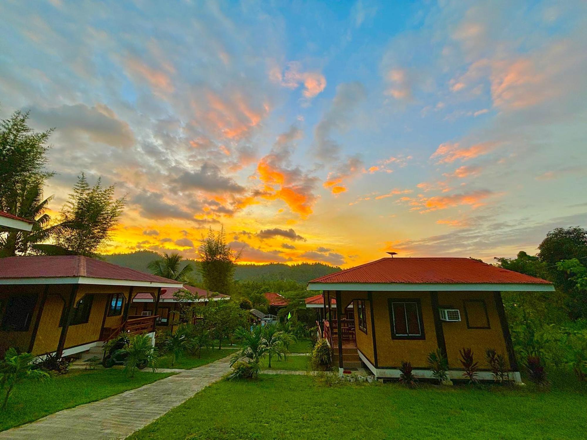 Luzville Transient House - Port Barton Itaytay Exterior foto